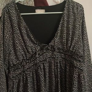 Just didn’t like dress. The brand is altar’d state size medium.